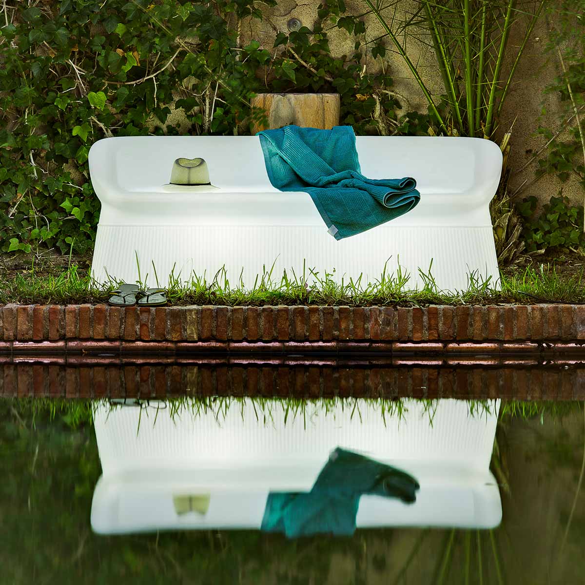 CANAPÉ MENORCA BENCH AVEC LUMIÈRE / SANS LUMIÈRE
