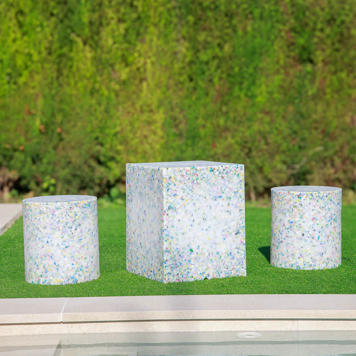 CIRCOOLAR Table ou siège Cuby 53 Matériau Recyclé - Image 2